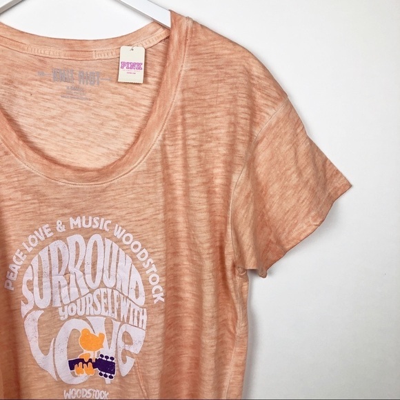 PINK VICTORIA’S SECRET
WOODSTOCK BAND TEE TOP XS - Picture 5 of 10